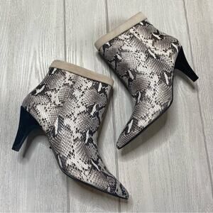 42 Gold Women's Black & White Ojai Snakeskin Leather Cuffed Ankle Boots Size 9